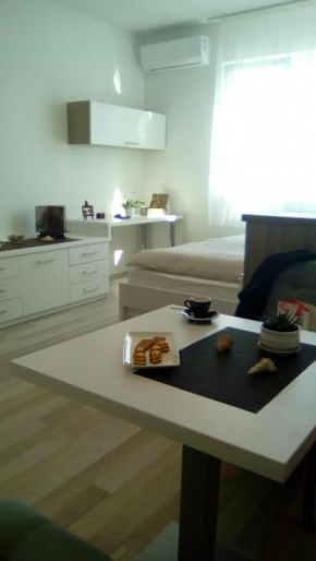 Гостиница The Golden City Apartments  Мостар